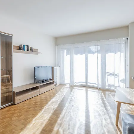 Atlantico Self Check-in Лугано