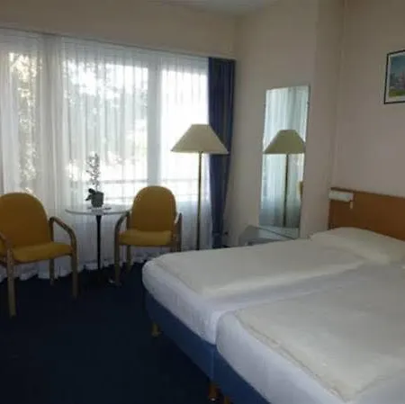 Готель Atlantico Self Check-in