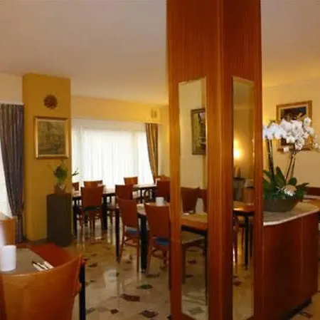 Atlantico Self Check-in Готель